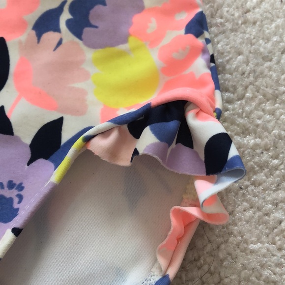 Toddler girl one-piece bathing suit and size 2T with floral pattern. - Picture 2 of 6